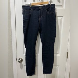 Gap Jegging size 16 33 dark wash